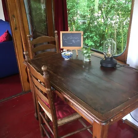 Pipowagen Bed & Breakfast