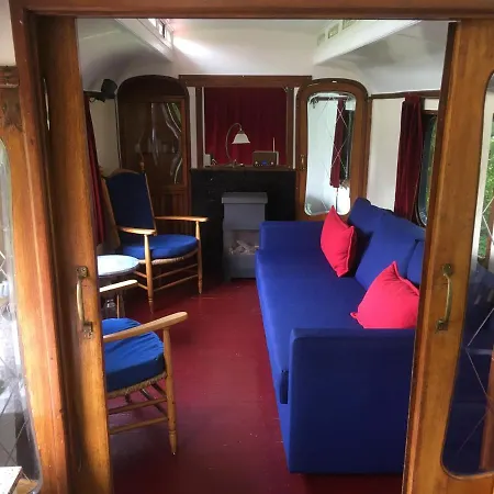 Bed & Breakfast Pipowagen De Heurne